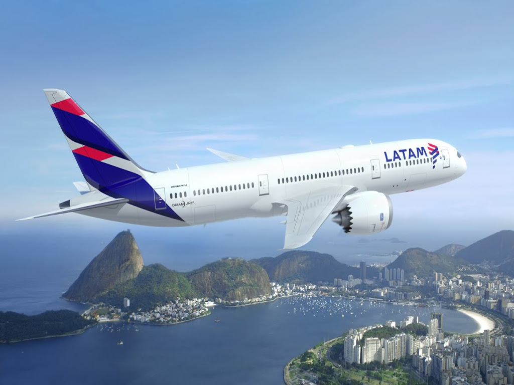 LATAM lança passagens de ida e volta para a Europa por R$ 3,7 mil na Premium Business