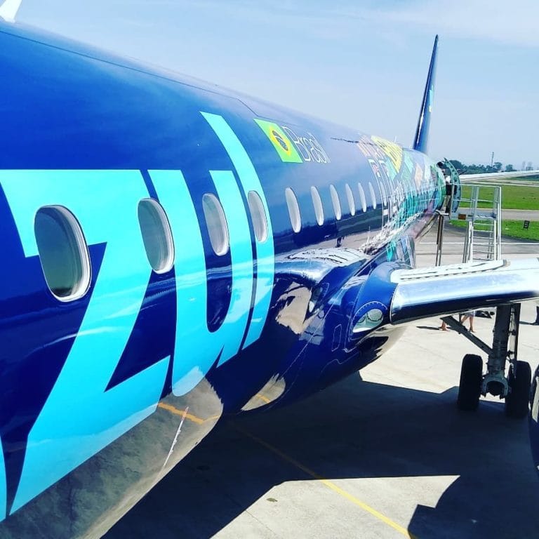 Azul recebe o seu primeiro jato E-2 e anuncia wi-fi a bordo