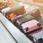 Viajou e teve problemas com a bagagem? Saiba quais são os seus direitos