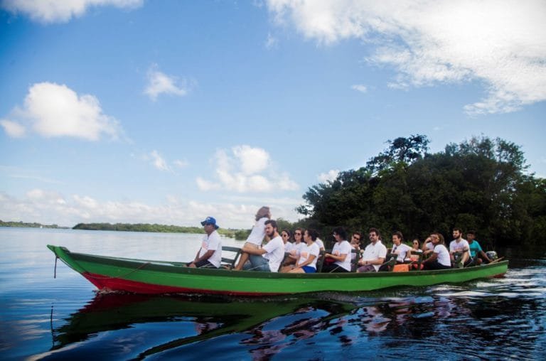Vivalá oferece expedições de volunturismo na região do Rio Negro