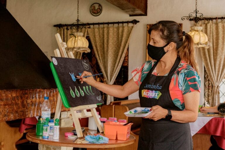 Conheça mais sobre a arte Bauernmalerei, tema de evento em Monte Verde