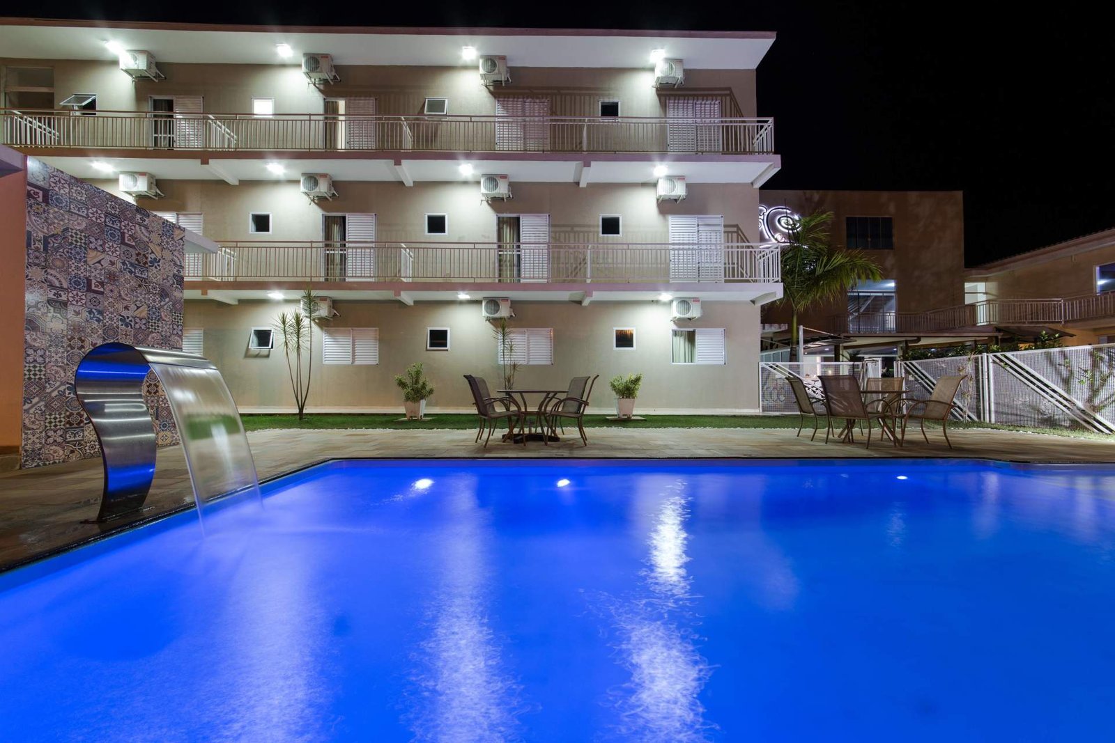 Summit Hotels tem hospedagem em diversos destinos para 12 de Outubro