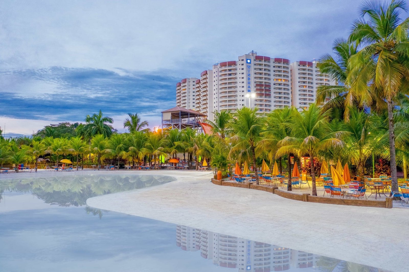 HalloWyndham entretém hóspedes no hotel de Olímpia em novembro