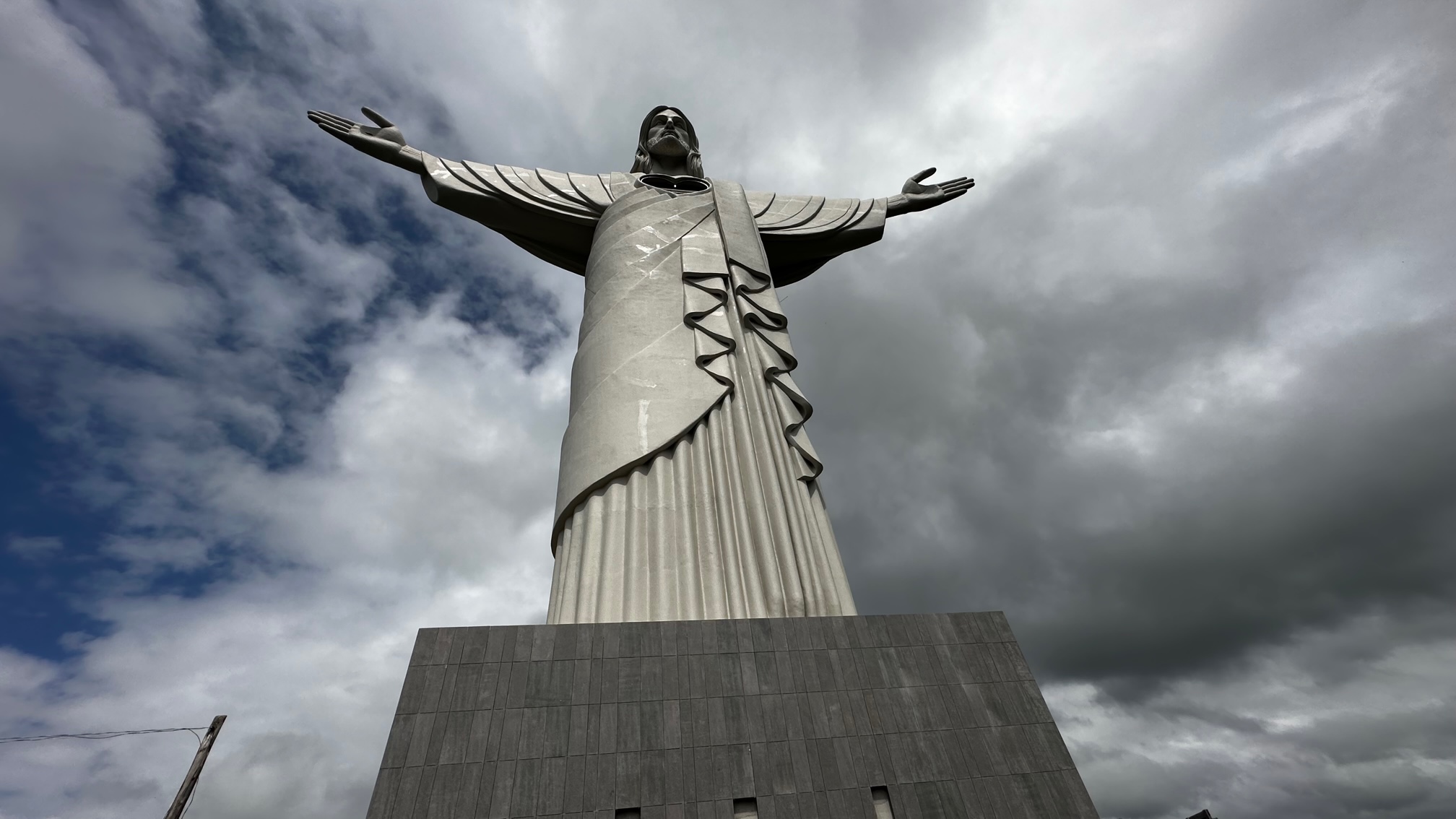 Cristo Protetor de Encantado é a maior estátua cristã do mundo e já recebeu mais de 130 mil visitantes no Brasil