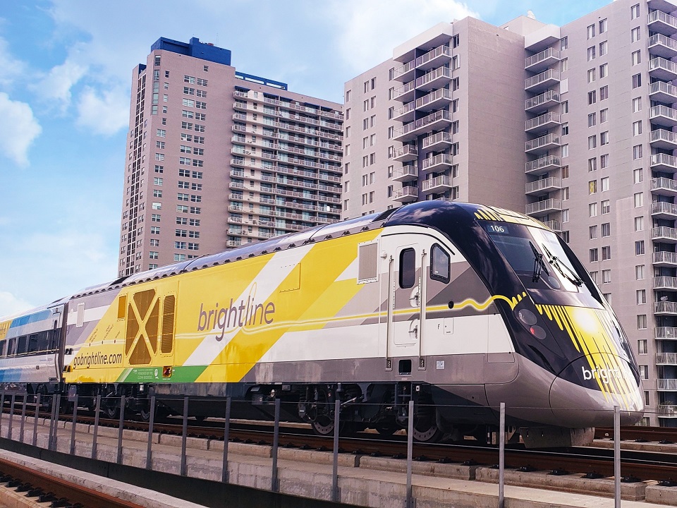 Conheça detalhes do trem que fará a ligação de Orlando a Miami