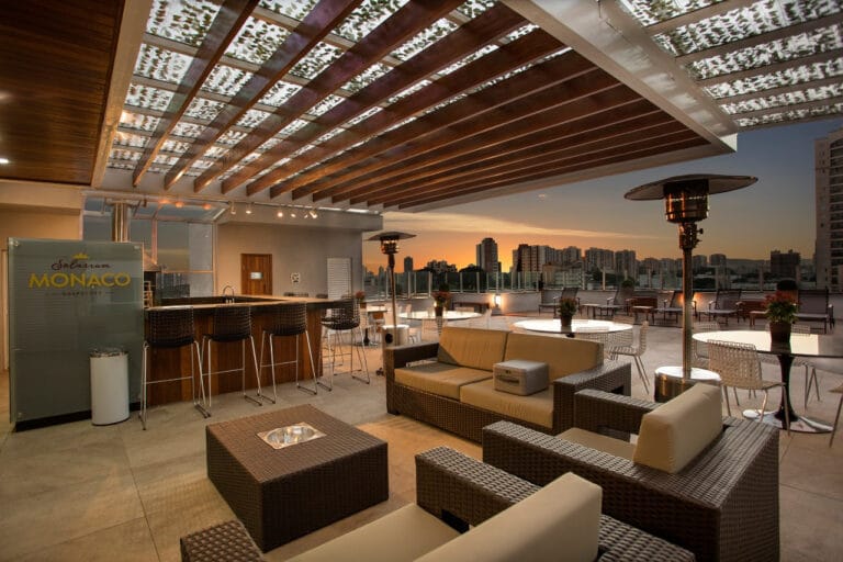 Summit Hotels oferece hospedagem com conforto em Guarulhos (SP)