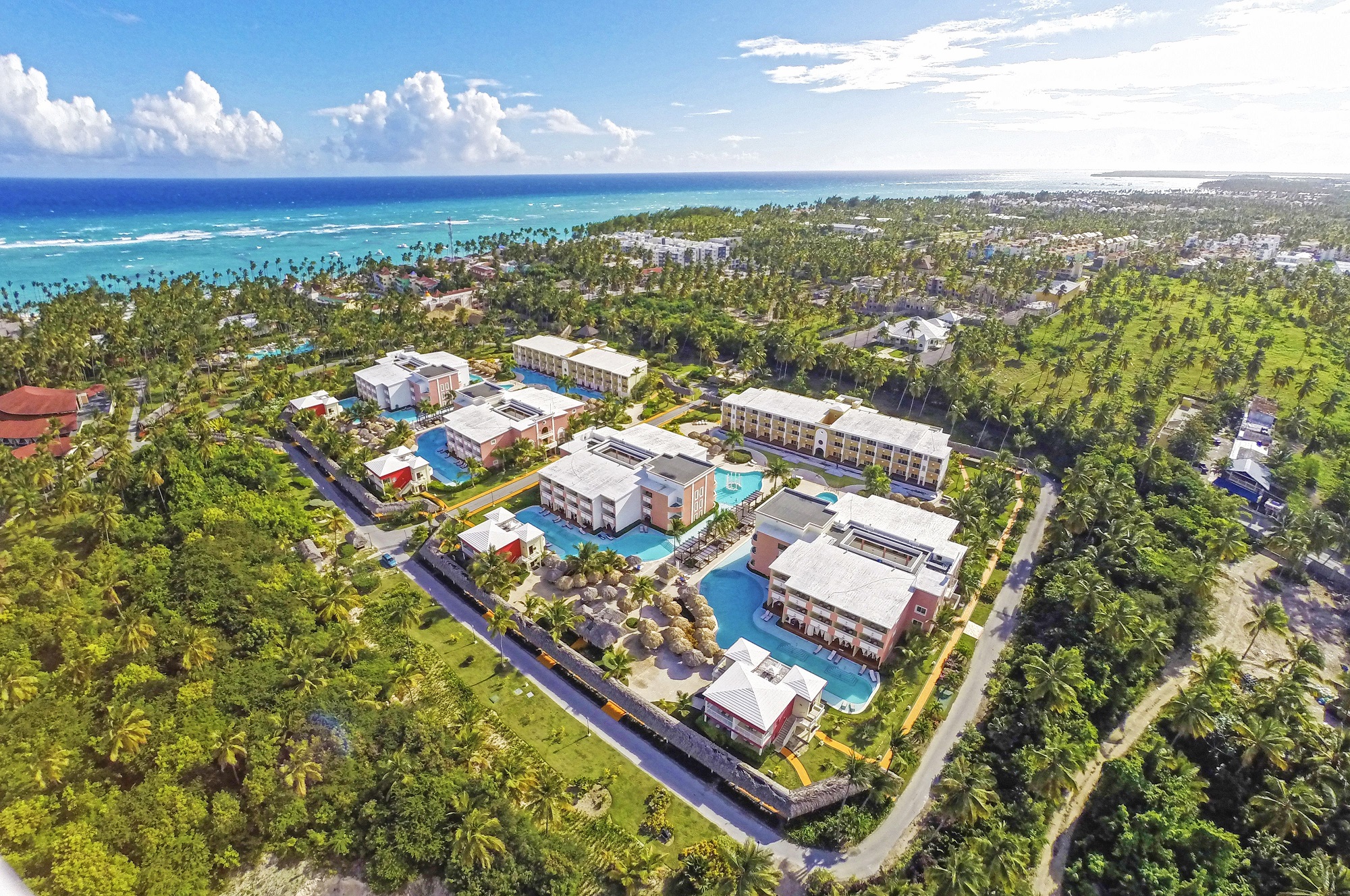 TRS Turquesa Hotel é destaque de luxo em hospedagem na Praia Bávaro em Punta Cana
