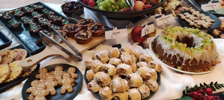 WZ Hotel Jardins anuncia café da manhã natalino