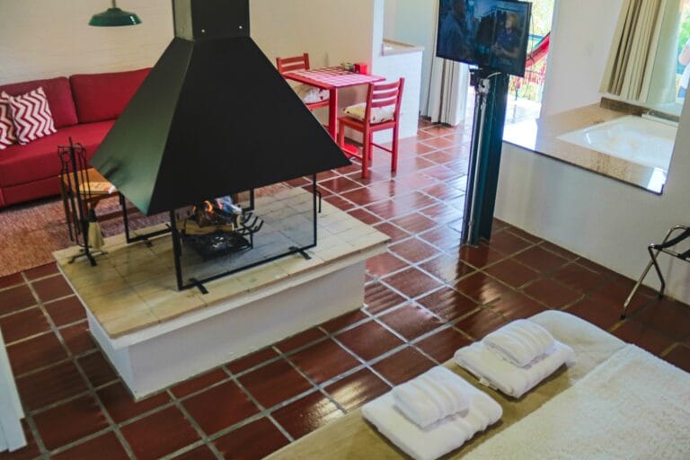 Encontro da Pedra é destino ideal de férias para casais