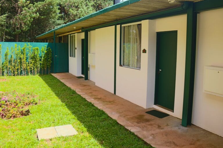 Corpus Christi: Descubra 3 opções de hospedagem em Monte Verde para a data