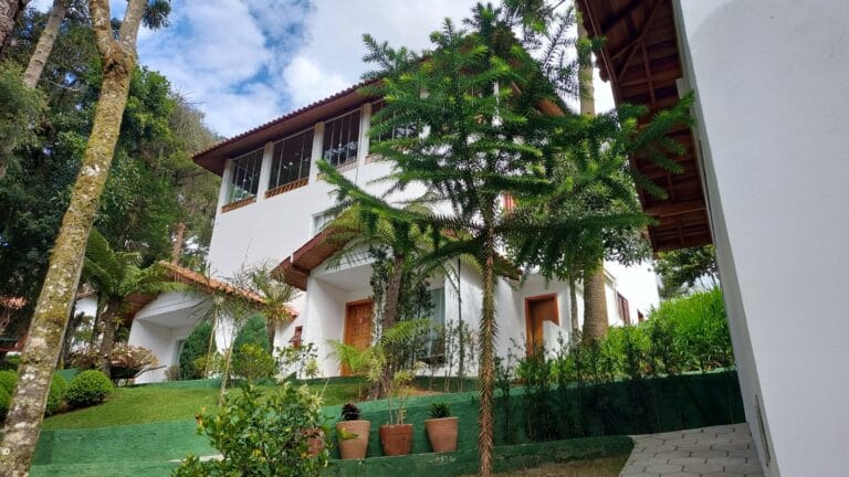 Pousadas Pedras e Sonhos e Jardim da Mantiqueira são destinos ideais para as férias