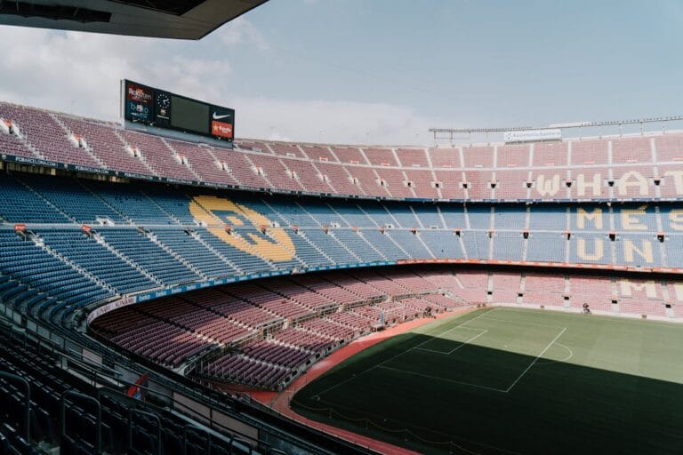 Estádios de futebol: Os complexos mais surpreendentes que viraram pontos turísticos