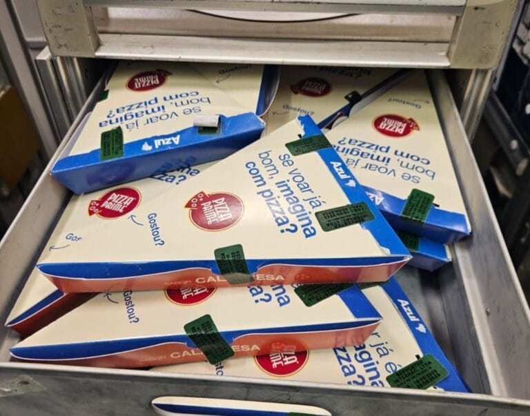 Companhia brasileira vai servir 75 mil fatias de pizzas em seus voos internacionais